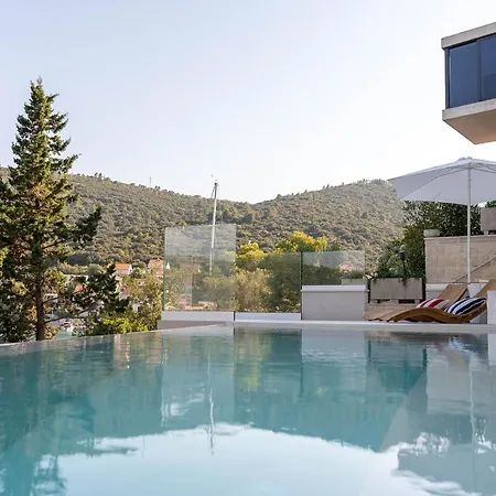 Luxurious Seafront 4 Bedrooms Sea La Vie Infinity Pool Sea Access *