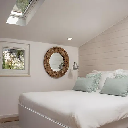 Luxurious Seafront 4 Bedrooms Sea La Vie Infinity Pool Sea Access * Zrnovo