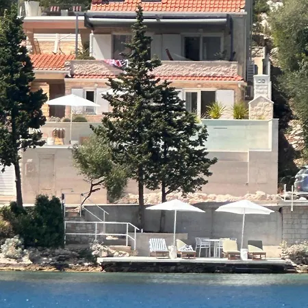 Villa Luxurious Seafront 4 Bedrooms Sea La Vie Infinity Pool Sea Access *