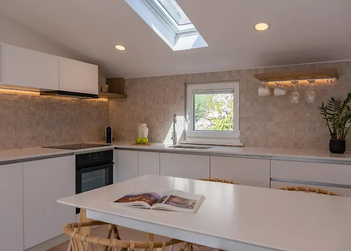 Luxurious Seafront 4 Bedrooms Sea La Vie Infinity Pool Sea Access