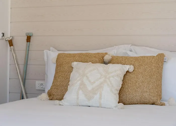 ヴィラ Luxurious Seafront 4 Bedrooms Sea La Vie Infinity Pool Sea Access Žrnovo