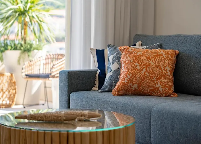Willa Sea La Vie Seafront Location 4 Bedrooms Sea Access